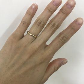 【湘南彫金工房 andfuseの口コミ】 minamoパターンという、水面をイメージした槌目模様に一目惚れしました。
…