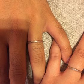 【canal4℃(カナルヨンドシー)の口コミ】 素材はプラチナで、細めのシンプルなデザインを探していたので、こちらに…