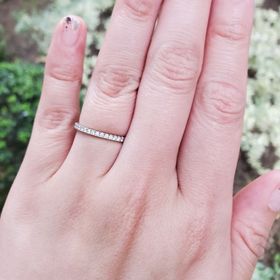 【ショーメ(CHAUMET)の口コミ】 CHAUMETがよかった!
の一言につきます。(笑)
婚約指輪なのでキラキラして…