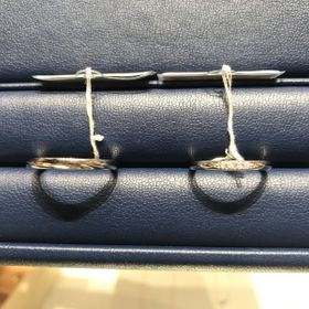 【銀座ダイヤモンドシライシの口コミ】 普段から指輪を身につけたいのでシンプルなデザインの指輪を探していまし…