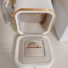 【ブシュロン(BOUCHERON)の口コミ】 立体的な一粒ダイヤではなく、日常で着用できるエタニティダイヤリングを…