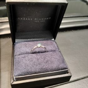 【ラザール ダイヤモンド(LAZARE DIAMOND)の口コミ】 いくつかの店を見て比較しました。その中でも一番ダイヤが綺麗でデザイン…