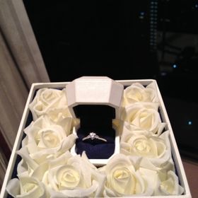 【4℃ BRIDAL(ヨンドシーブライダル)の口コミ】 元々、ペアリングは4℃ブランドで統一していたので、婚約指輪も4℃ BRIDALで…