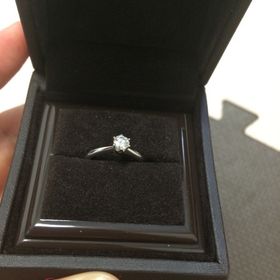 【アイプリモ(I-PRIMO)の口コミ】 じっくり話を聞いてもらえて好みのものを決めれた。この指輪の場合、石を…