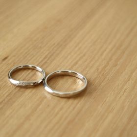 【Mariage ent(マリアージュエント)の口コミ】 ヴァニラ広島店さんで購入しました。

指輪探しを始めて、3店舗目でした。…