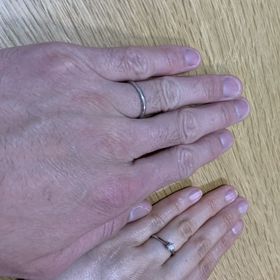 【銀座ダイヤモンドシライシの口コミ】 銀座ダイヤモンドシライシ高松本店に、妻と一緒に来店し、店員さんから、…