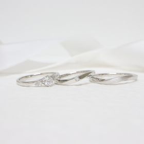 【LEGAN(レガン)の口コミ】 普段互いに指輪をつけないため、つけることに少々抵抗があり、シンプルな…