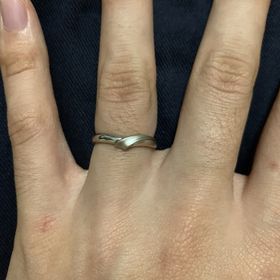 【アイプリモ(I-PRIMO)の口コミ】 デザインがとても気に入っており、特にv型の指が長く見える点が気に入り購…