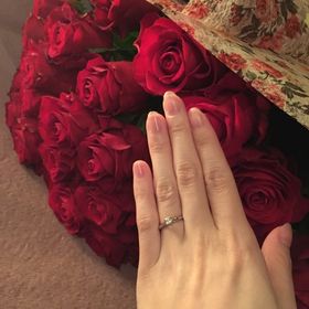 【カルティエ(Cartier)の口コミ】 ギラギラしたものはあまりタイプではないので、シンプルだけどやっぱり婚…