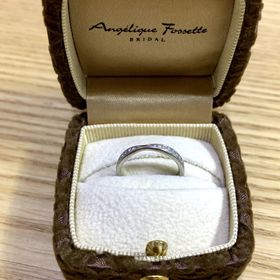 【アンジェリックフォセッテ(Angelique Fossette)の口コミ】 シンプルすぎず飽きのこないデザインを探していて、1～2時間ほど迷いまし…
