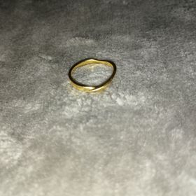 【LAPAGE(ラパージュ)の口コミ】 細身で曲線的なデザインが素敵でした。
丸っぽい感じではなく、シャープで…