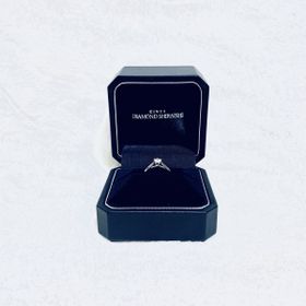 【銀座ダイヤモンドシライシの口コミ】 王道のソリティアか、メレが良いなと思って探していました。
希望の物を色…