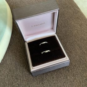 【アイプリモ(I-PRIMO)の口コミ】 形が典型な真っ直ぐではなく少しカーブかかったデザインを選びました。ま…