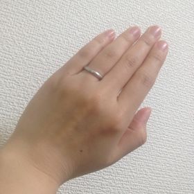 【ティファニー(Tiffany & Co.)の口コミ】 あまり凝った造りではなく、シンプルなものを探していました。ティファニ…