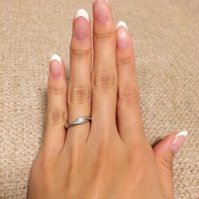 【STAR JEWELRY(スタージュエリー)の口コミ】 婚約指輪のような少し大きめのダイヤで、かつ普段使いできるような結婚指…