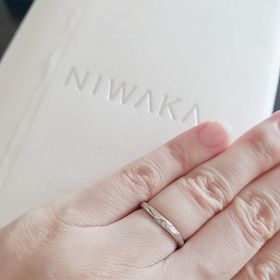 【俄(にわか)の口コミ】 婚約指輪は私の好きなデザインにさせてもらったので、結婚指輪は彼の好み…