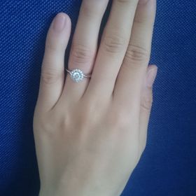 【ケイウノ ブライダル(K.UNO BRIDAL)の口コミ】 ありがたいことに実母と義母それぞれから婚約指輪のダイヤを受け継いだの…