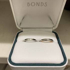【BONDS(ボンズ)の口コミ】 2人で予算10万以内と決めていたため、予算内で気にいるデザインを見つける…