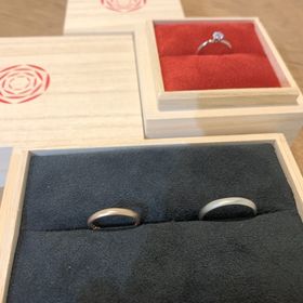 【出雲結(いずもゆい)の口コミ】 SNSでいい指輪はないかと探していたところ、アツタさんに辿り着きました。…
