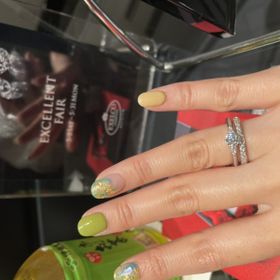 【エクセルコダイヤモンド(EXELCO DIAMOND)の口コミ】 エタニティタイプのものが好みだったのですが、似たようなデザインをいく…