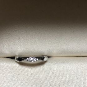 【ブシュロン(BOUCHERON)の口コミ】 昔パリ本店で指輪を見てから結婚指輪は絶対ブシュロンにしたいと思ってい…