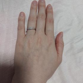 【et.lu(エトル)の口コミ】 たくさんの指輪を試着させてもらい、お互いがそれぞれ気に入ったものをど…