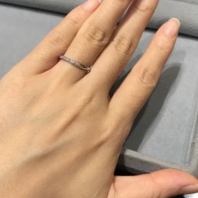 【ケイウノ ブライダル(K.UNO BRIDAL)の口コミ】 着け心地がとにかく良いです。ケイウノさまのリングは全て内側に内甲丸の…