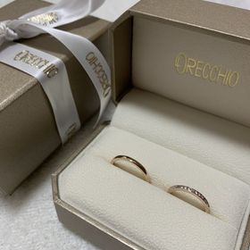 【ORECCHIO(オレッキオ)の口コミ】 華奢なデザインと、四角いカットのダイヤに一目惚れしました。絶対に私は…