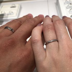 【銀座ダイヤモンドシライシの口コミ】 指が細いため、華奢なデザインで探していました。ダイヤモンドシライシの…