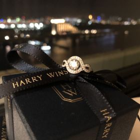 【ハリー・ウィンストン(Harry Winston)の口コミ】 指が太く短めなので、ボリュームのあるデザインを中心の探しました。こち…