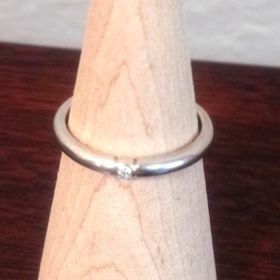 【アイプリモ(I-PRIMO)の口コミ】 結婚指輪は、婚約指輪とは違って一生着けるものなので、着け心地とシンプ…