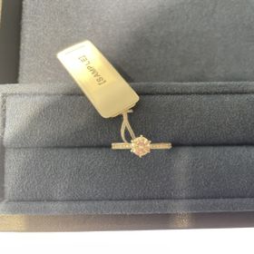 【リューツウの口コミ】 定番のエタニティデザインとセンターダイヤモンドのデザインではあります…