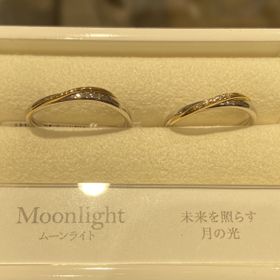 【canal4℃(カナルヨンドシー)の口コミ】 男性用、女性用ともにイエローゴールドのラインが入っています。このライ…