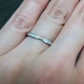 【HOSHI no SUNA 星の砂(ほしのすな)の口コミ】 プラチナだけのシンプルなものでなくて、ダイアが入っているのが良かった…