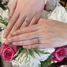 【TANZO.(鍛造指輪)の口コミ】 あらかじめ指輪の内側に入れたい刻印のデザインが決まっており、そのデザ…