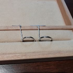 【ith(イズ)の口コミ】 指輪はシンプルなもので付けやすさを重視しました。手が小さいのであまり…