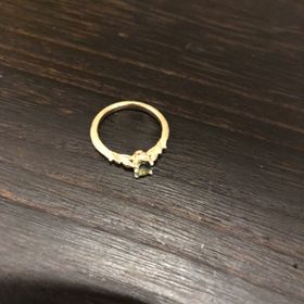 【ケイウノ ブライダル(K.UNO BRIDAL)の口コミ】 フルオーダーで作るような形になりましたが、ダイヤではなくサファイアを…