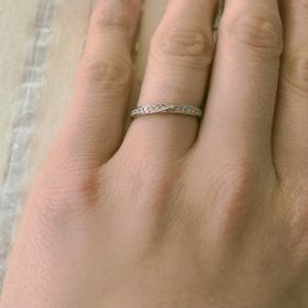 【銀座ダイヤモンドシライシの口コミ】 本当は違うのを考えていたのですが、これに決めました！
色々見せてもらっ…