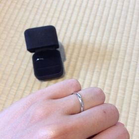 【ティファニー(Tiffany & Co.)の口コミ】 結婚指輪はダイヤなどがついていないシンプルなものが欲しかったので、こ…