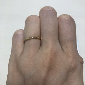 【BIJOUPIKO(ビジュピコ)の口コミ】 １８kが良かったのでそこに絞って探した。職人が作るとのことだったので、…