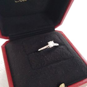 【カルティエ(Cartier)の口コミ】 プラチナ950のソリティアタイプのものをいただきました。決め手となったの…