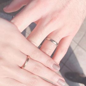 【YUKA HOJO(ユカホウジョウ)の口コミ】 デザインが決め手でした。ハンドメイドの槌目が柔らかく、温かいデザイン…