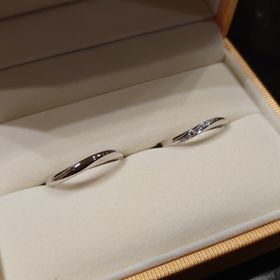 【ケイウノ ブライダル(K.UNO BRIDAL)の口コミ】 他にも色々素敵なデザインのリングがありましたが、長年付けることを考え…