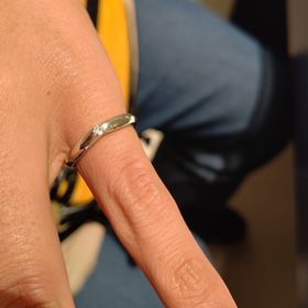 【銀座ダイヤモンドシライシの口コミ】 他にも３店舗回りましたが、シライシのダイヤは輝きがとてもキレイで、カ…