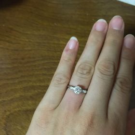 【ハリー・ウィンストン(Harry Winston)の口コミ】 もともと婚約指輪はいらないと思っていました。けれど彼が贈りたいと言っ…