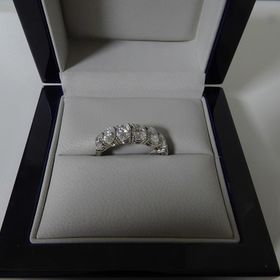 【CHAR】の口コミ 元々海外ブランドには興味がなく、指輪は国内ブランドで検討をしていました...