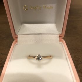 【COLANY(コラニー)】の口コミ 2人で店舗は行き、色々な指輪を見たが形や色から本人が一番気に入った物を...