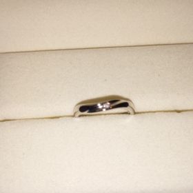 【JEWELRY  KAMATA(ジュエリーかまた)の口コミ】 フルオーダーでいちから手作りで作ってくれるところに惹かれました。カタ…