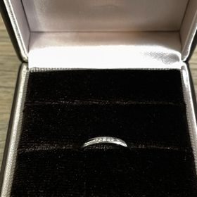 【アイプリモ(I-PRIMO)の口コミ】 結婚指輪を探しており三件ほどのブランドを見学させていただきました。
そ…