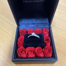 【エクセルコダイヤモンド(EXELCO DIAMOND)の口コミ】 ダイヤモンドの輝きが他のブランドと一段階違うように感じました。
指輪の…